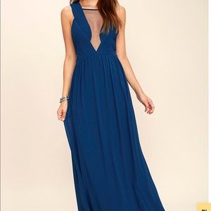 Lulu’s Size Small Navy Blue Maxi Dress